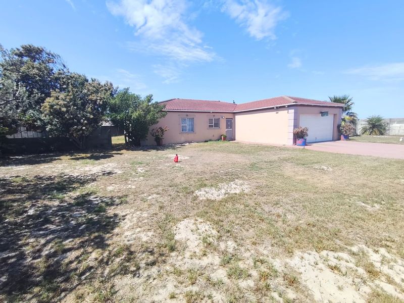 HIGH-EXPOSURE PROPERTY ON STRANDFONTEIN MAIN ROAD | 41,930 SQM | AGRICUTURAL BUSINESS & INVESTMENT OPPORTUNITY for R3 990 000 (EX VAT) - Photo 5