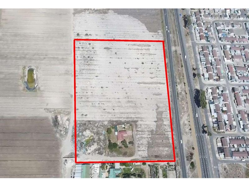 EXCEPTIONAL MAIN ROAD EXPOSURE | AGRICULTURAL LAND (41,930 sqm) WITH INCOME POTENTIAL – R3 990 000 (EX VAT) - Photo 4