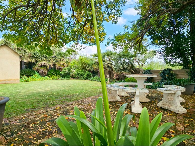 A spacious family home in Duncanville. - Photo 4