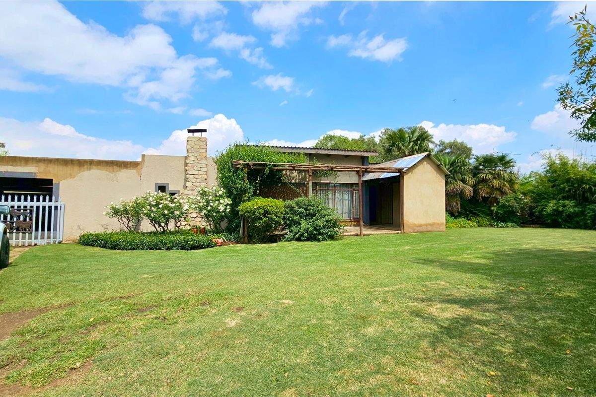 A spacious family home in Duncanville. - Photo 5