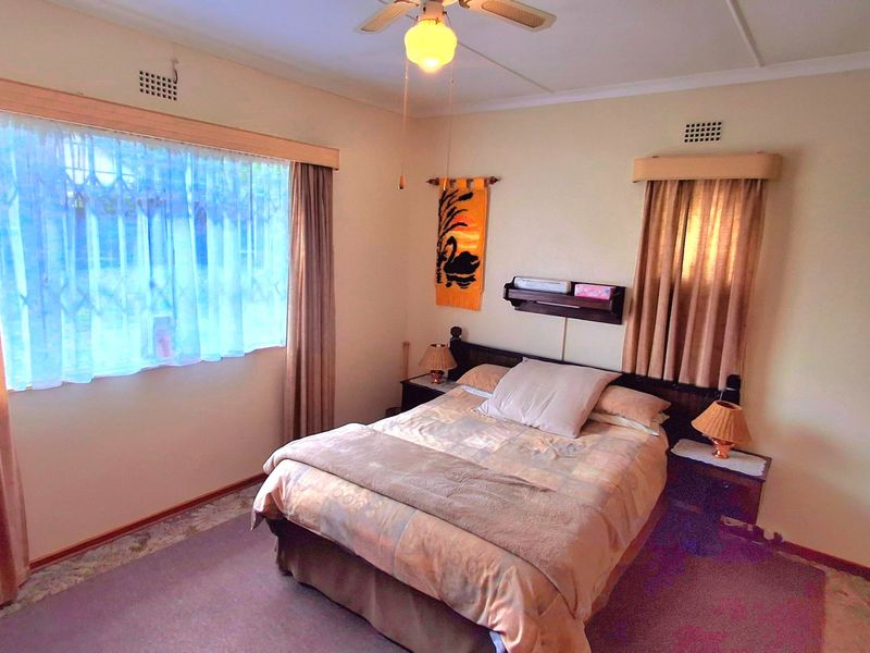 Spacious 4-Bedroom Family Home with Inverter System & Great Investment Potential – Sasolburg - Photo 9