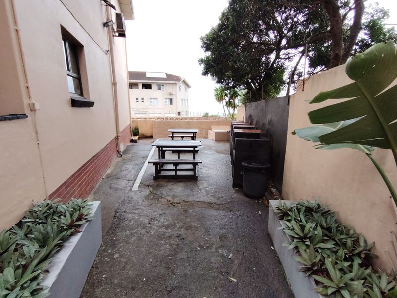 1 Bedroom Beachfront Apartment For Sale In Uvongo - Photo 8