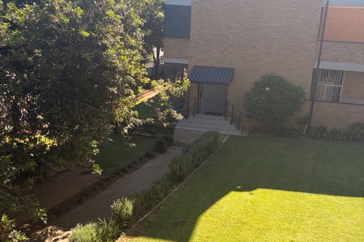 TO RENT | Lovely Spacious 3-Bedroom Townhouse  Beautiful and spacious 3-bedroom townhouse available to rent! Situated on the first floor in a very safe and secure complex, this lovely unit offers comfortable modern living with plenty of space.  ? Property Features: 	•	3 Spacious bedrooms 	•	Very big unit with generous living space 	•	Situated on the first floor 	•	Complex has an elevator for added convenience 	•	Safe and secure complex ?? 	•	Neat, lovely, and well-maintained 	•	Perfect for comfortable family living  This is a beautiful, spacious townhouse in a sought-after secure complex and is ideal for tenants looking for comfort, convenience, and peace of mind.  ?? Contact today to arrange - Photo 3