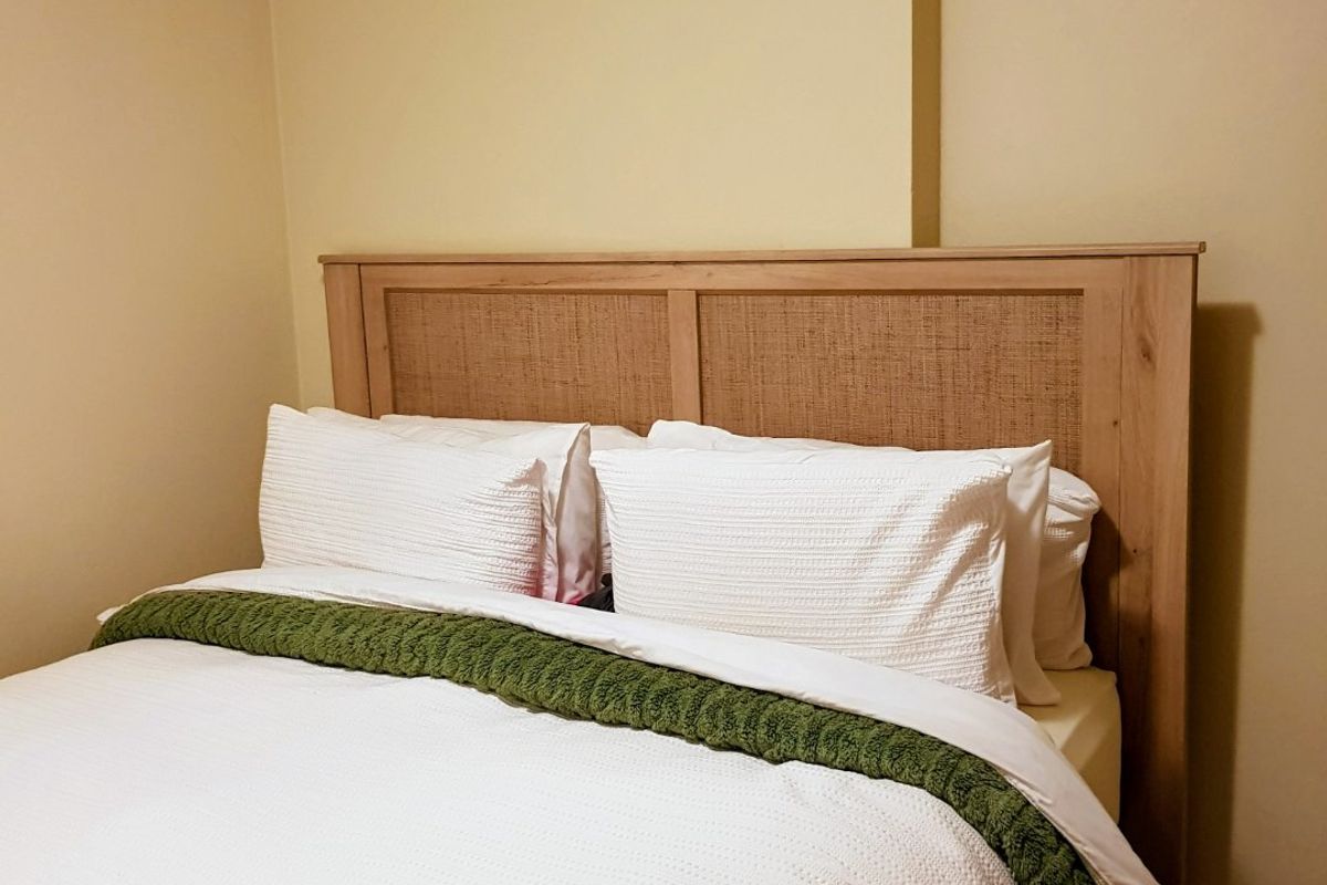 Secure 2 Bed Apartment with Balcony in Lifestyle Estate - Photo 5