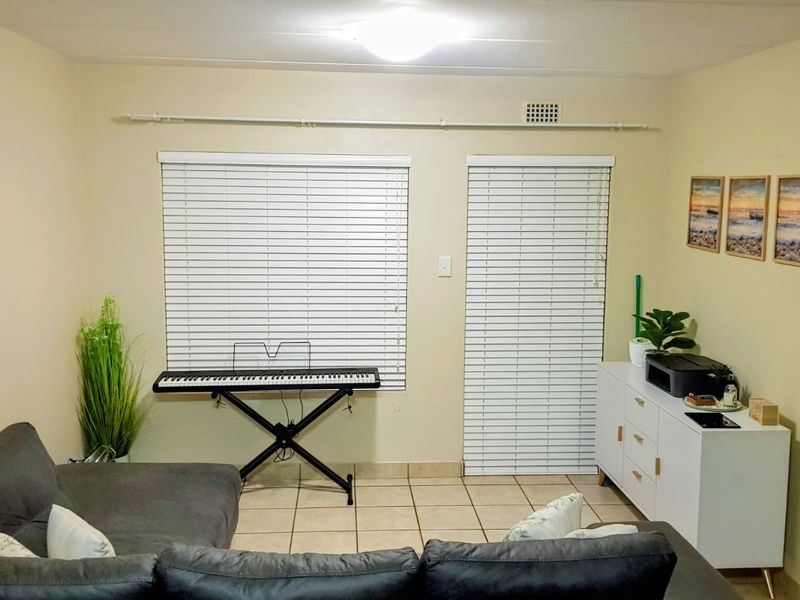 Secure 2 Bed Apartment with Balcony in Lifestyle Estate - Photo 9