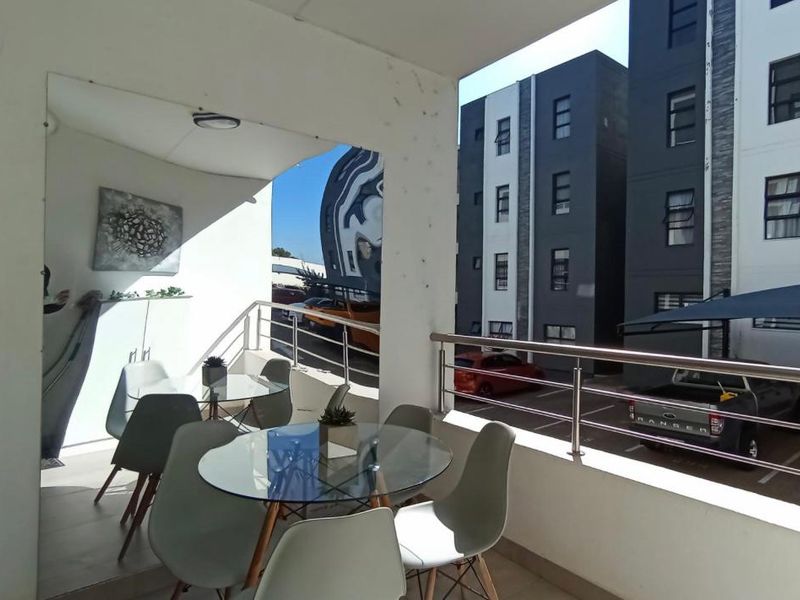 2 BEDROOM APARTMENT  - Photo 3