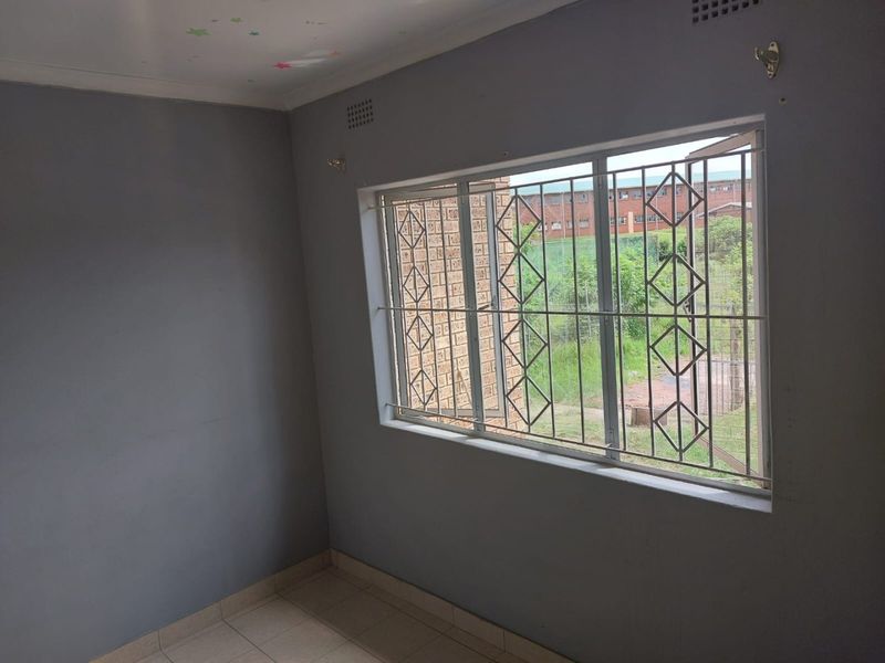 GREAT STARTER HOME - Photo 8