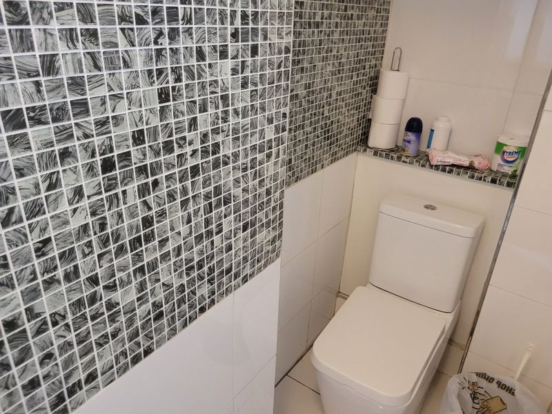 2 Bedroom apartment - Millpark Milnerton - Photo 9