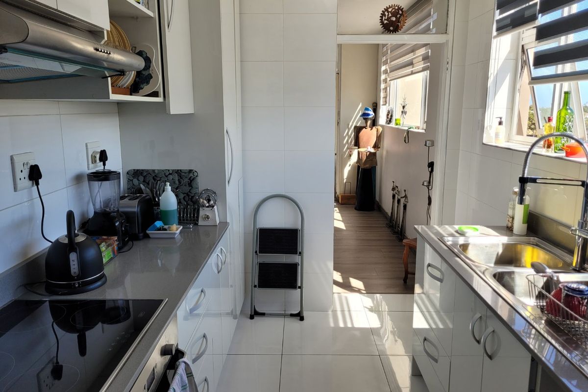 2 Bedroom apartment - Millpark Milnerton - Photo 5