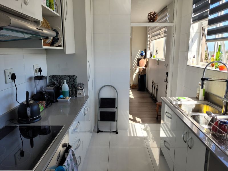 2 Bedroom apartment - Millpark Milnerton - Photo 5