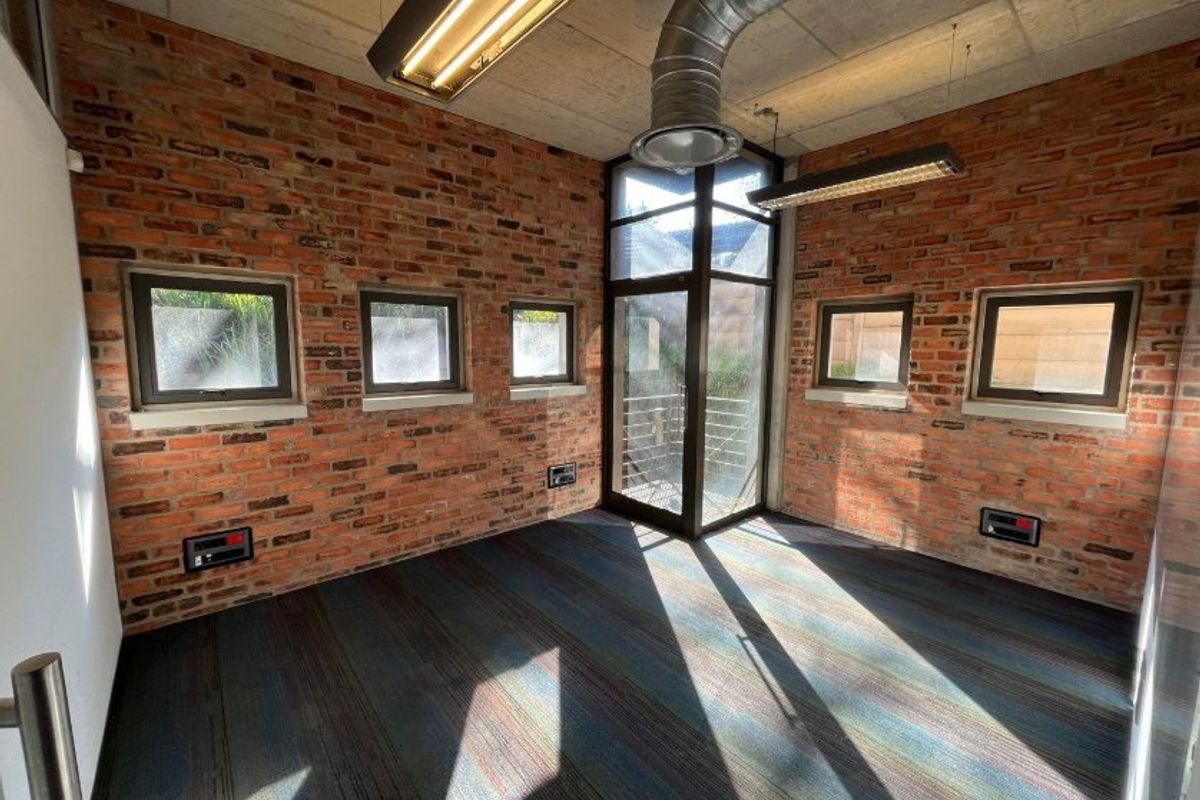 Modern Ground Floor Office to let at 4 Karen Street, Bryanston Sandton  - Photo 4