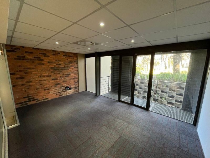 Modern Ground Floor Office to let at 4 Karen Street, Bryanston Sandton  - Photo 9