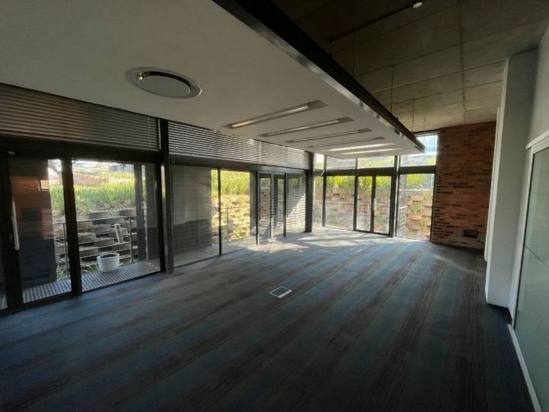 Modern Ground Floor Office to let at 4 Karen Street, Bryanston Sandton  - Photo 8