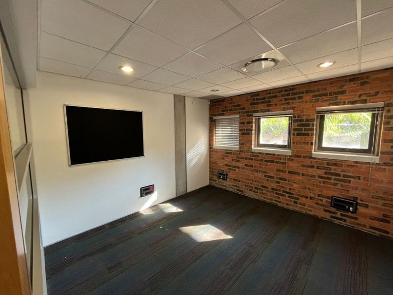 Modern Ground Floor Office to let at 4 Karen Street, Bryanston Sandton  - Photo 7