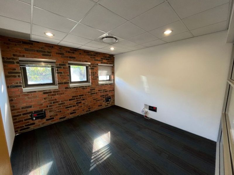 Modern Ground Floor Office to let at 4 Karen Street, Bryanston Sandton  - Photo 6
