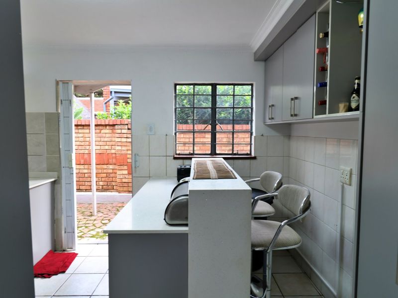 Secure, Stylish 3-Bed Home with Pool in Access-Controlled Estate - Photo 10