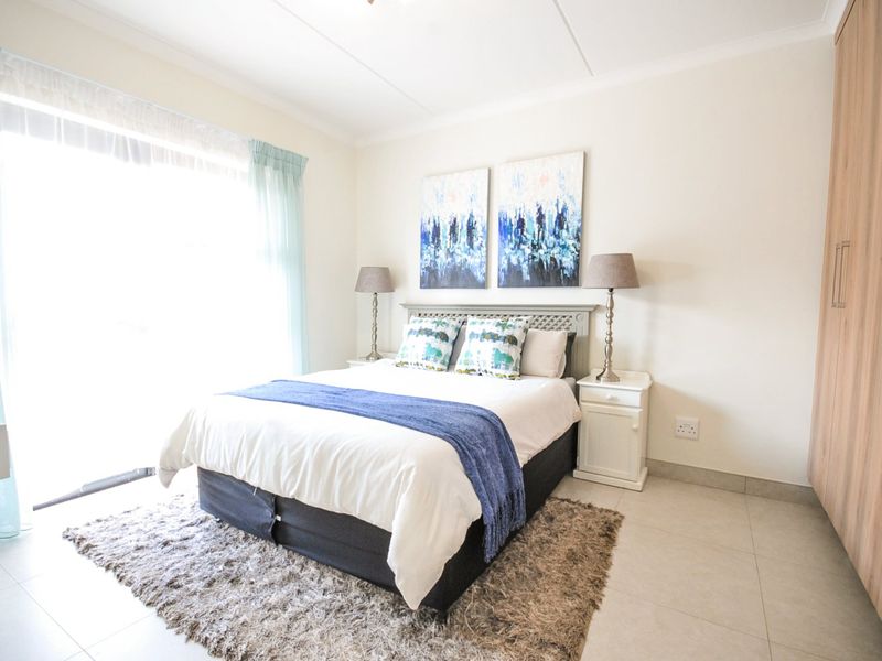 1 Bedroom, 1 Bathroom Apartment for sale in Founders Hill Crescent, Modderfontein! - Photo 8