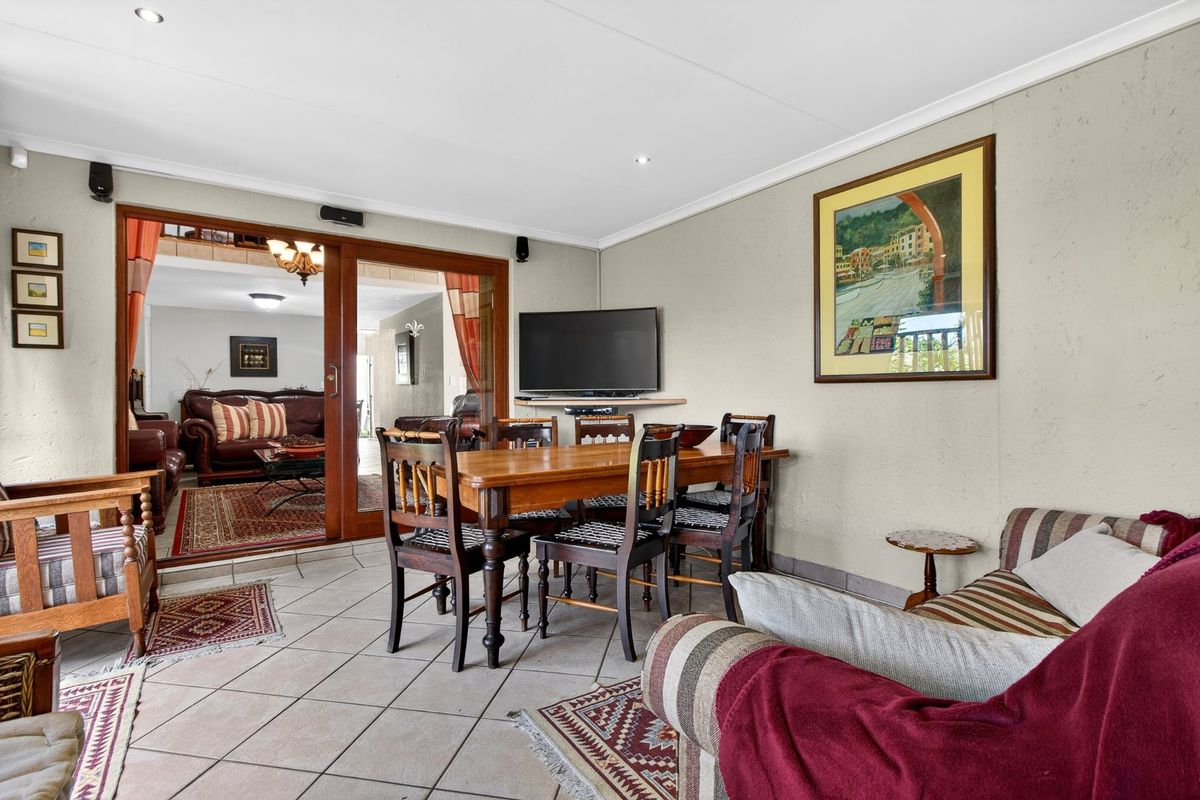 LIFESTYLE ESTATE LIVING 3 BEDROOM HOUSE IN SECURE COMPLEX - Photo 5