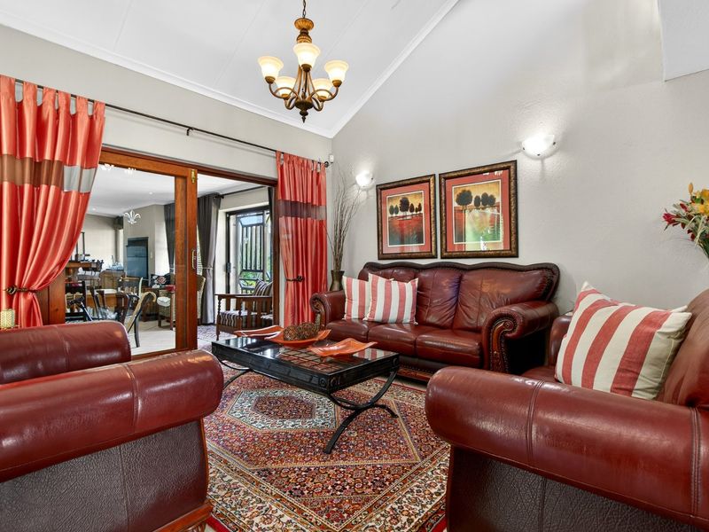 LIFESTYLE ESTATE LIVING 3 BEDROOM HOUSE IN SECURE COMPLEX - Photo 8