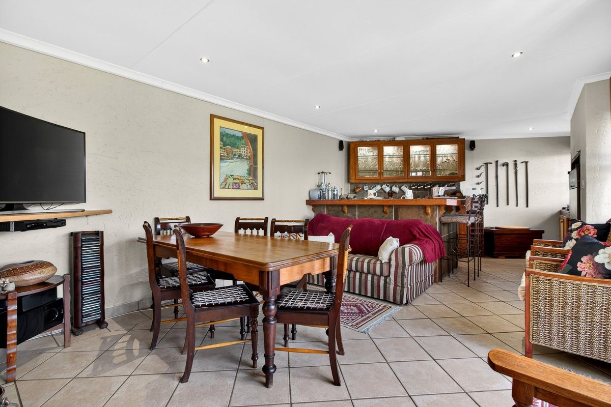 LIFESTYLE ESTATE LIVING 3 BEDROOM HOUSE IN SECURE COMPLEX - Photo 3