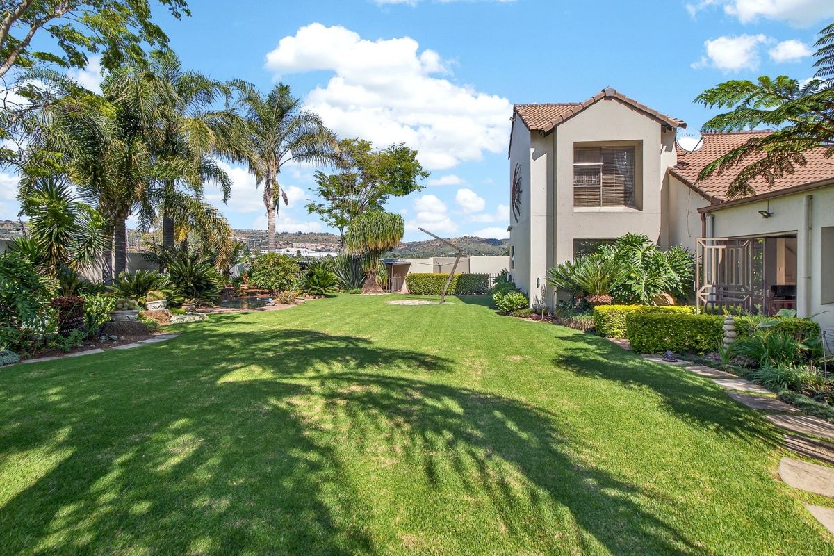 LIFESTYLE ESTATE LIVING 3 BEDROOM CLUSTER IN SECURE COMPLEX - Photo 3