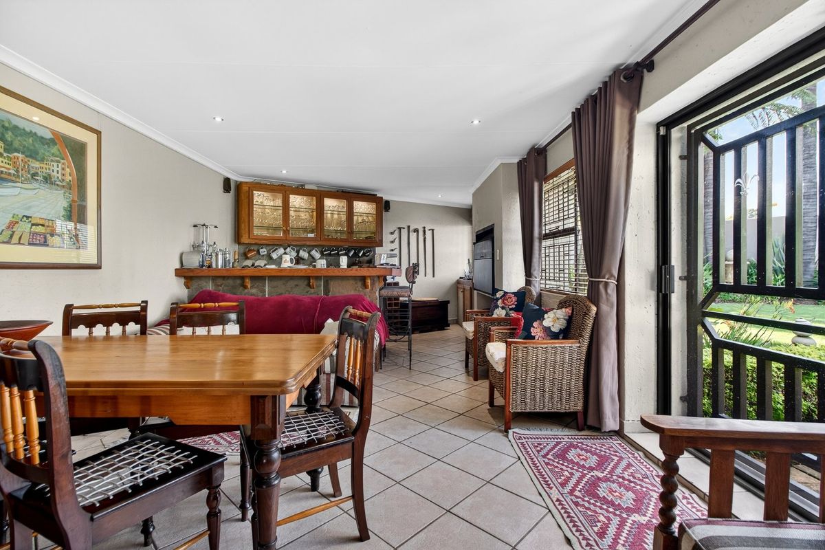 LIFESTYLE ESTATE LIVING 3 BEDROOM HOUSE IN SECURE COMPLEX - Photo 4