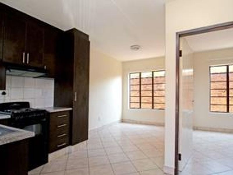 FULLY TENANTED COMPLEX of 24 Apartments  FOR SALE IN KEMPTON PARK! ?? - Photo 3