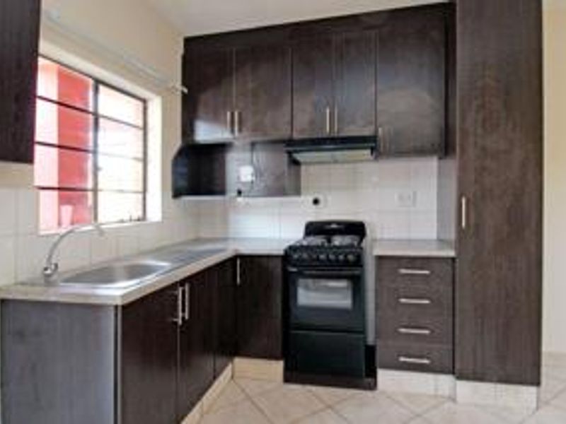 FULLY TENANTED COMPLEX of 24 Apartments  FOR SALE IN KEMPTON PARK! ?? - Photo 5
