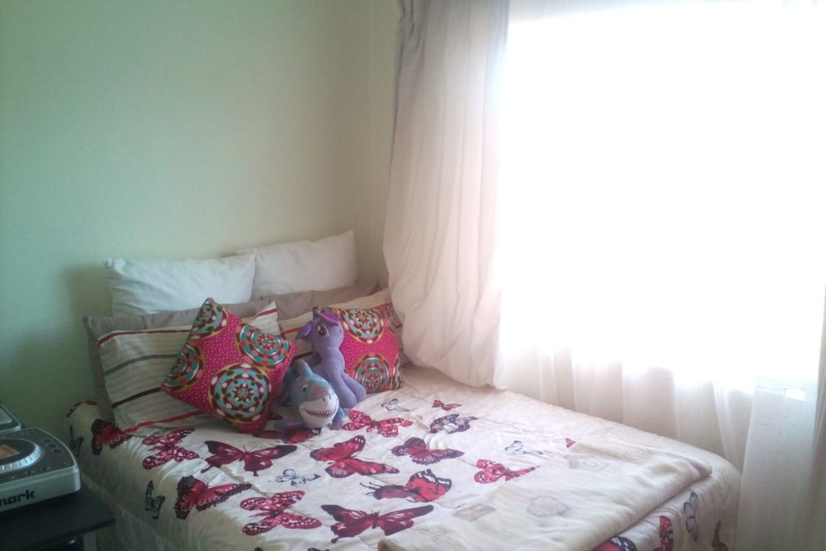 2 bed Ground floor unit with Private Garden - Photo 3