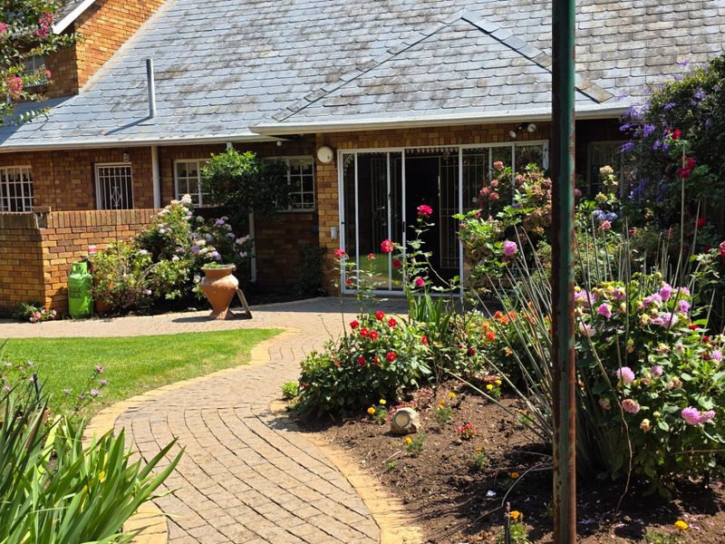 Where Family Living Feels Like a Vacation - Photo 3