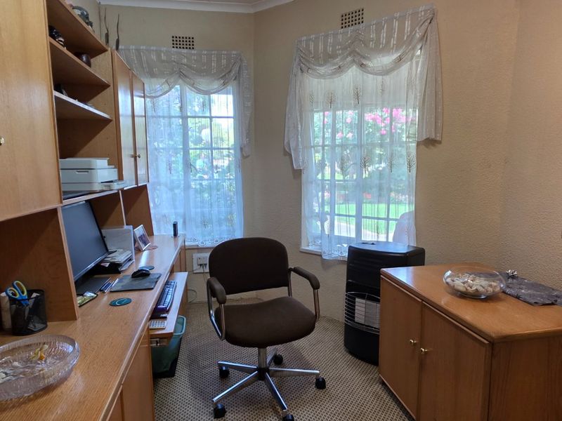 Where Family Living Feels Like a Vacation - Photo 10