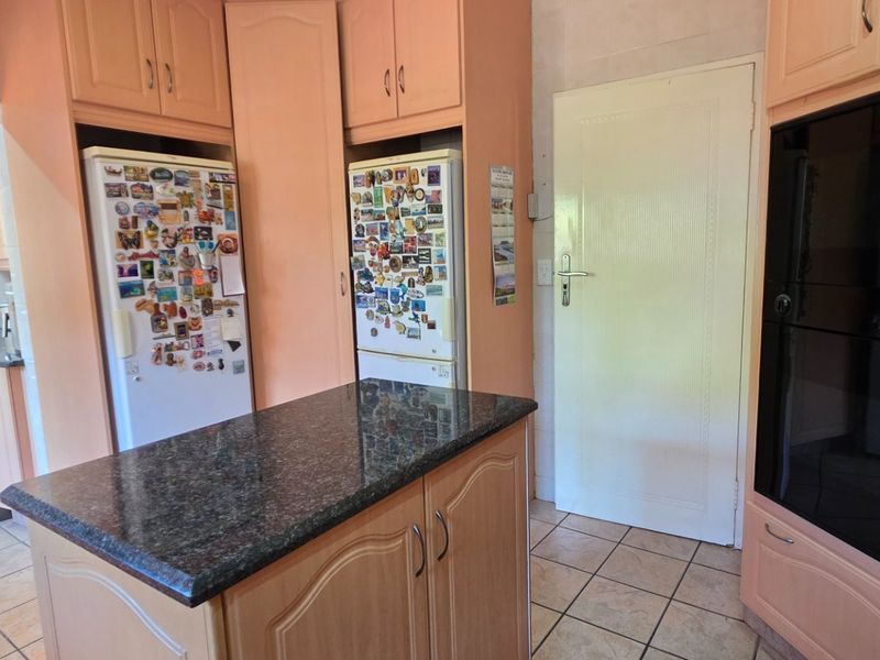 Where Family Living Feels Like a Vacation - Photo 7