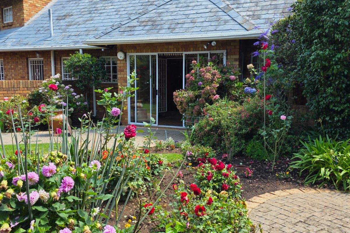 Where Family Living Feels Like a Vacation - Photo 4