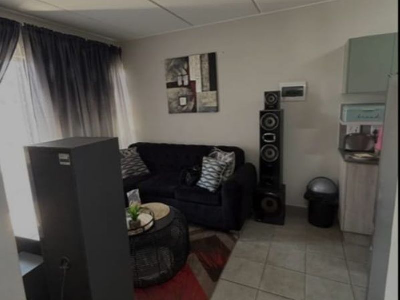 2 bedroom Apartment For sale in Lotus garden  - Photo 3