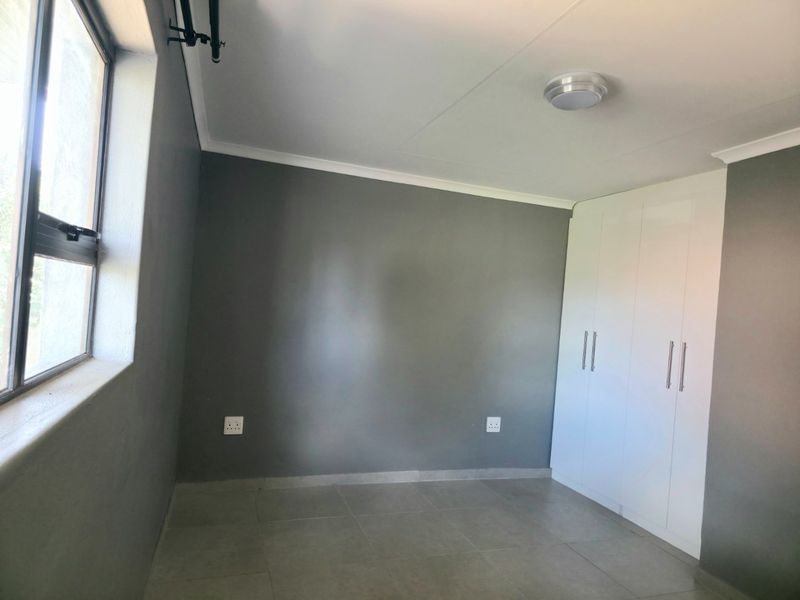 2 bedroom 1 bathroom Cottage for rent. - Photo 10