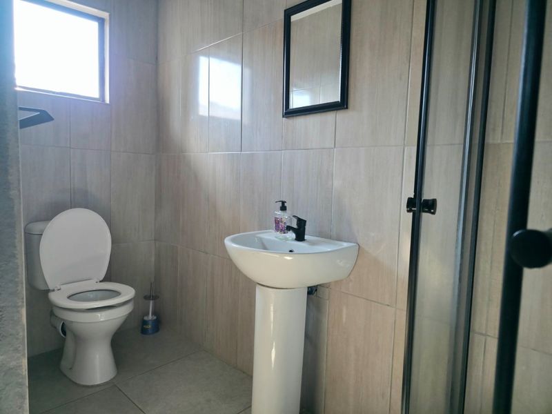 2 bedroom 1 bathroom Cottage for rent. - Photo 9