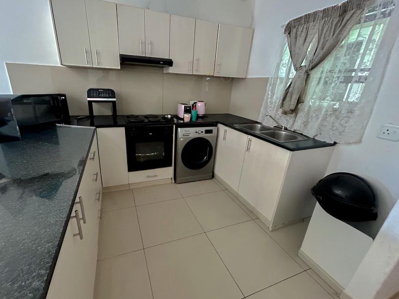 Modern Apartment Living | Well-Priced in Seascape Mews ON SHOW BY APPOINTMENT  - Photo 8