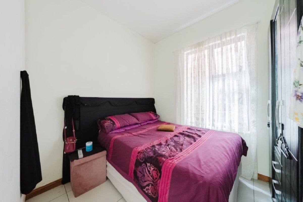 Stylish & Spacious 3-Bedroom Townhouse – Perfect for Modern Living! - Photo 5