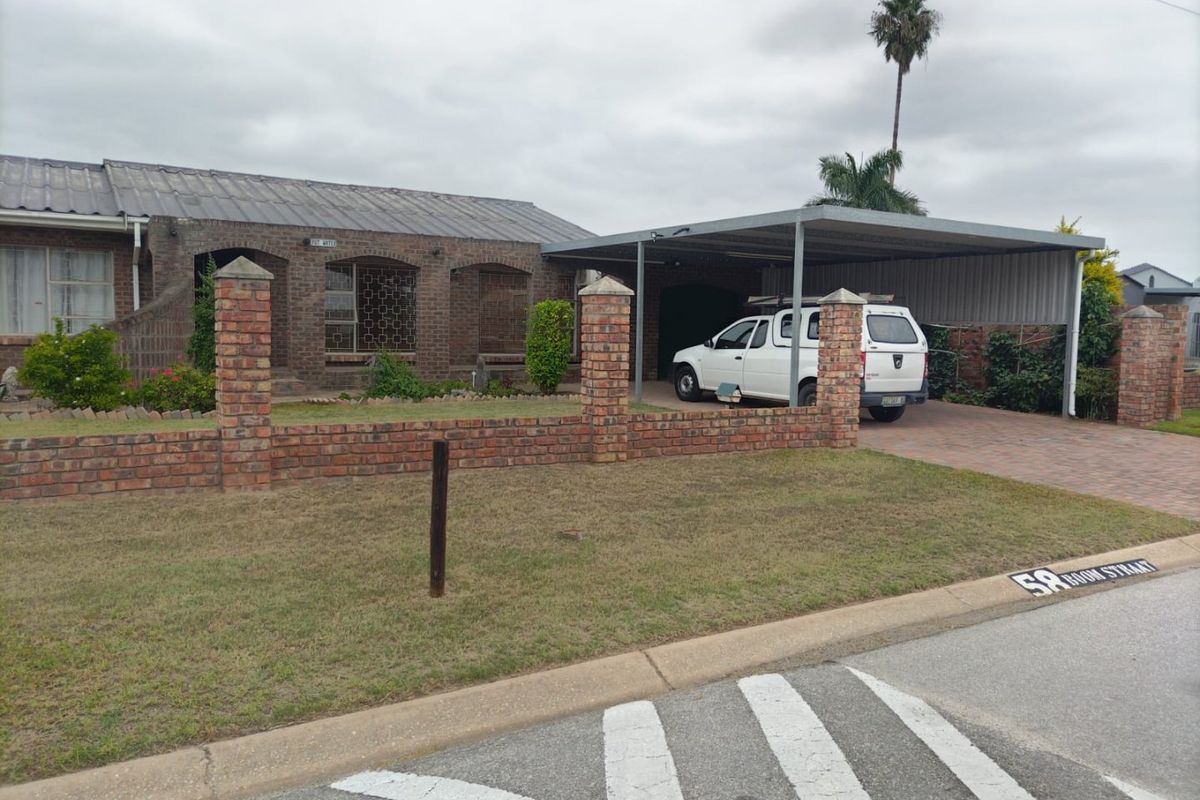 Low maintenance facebrick family home for sale!  - Photo 3