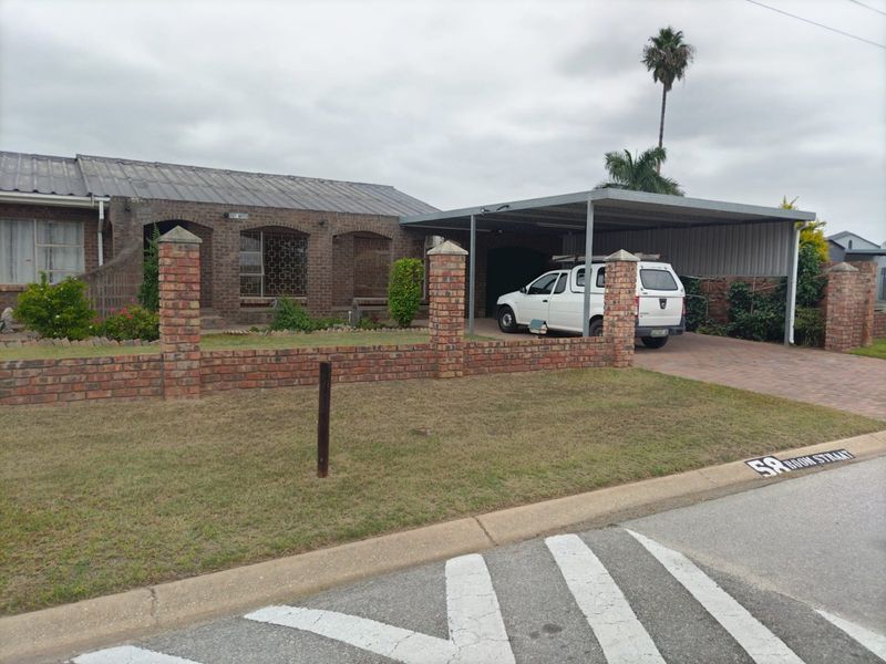 Low maintenance facebrick family home for sale!  - Photo 3