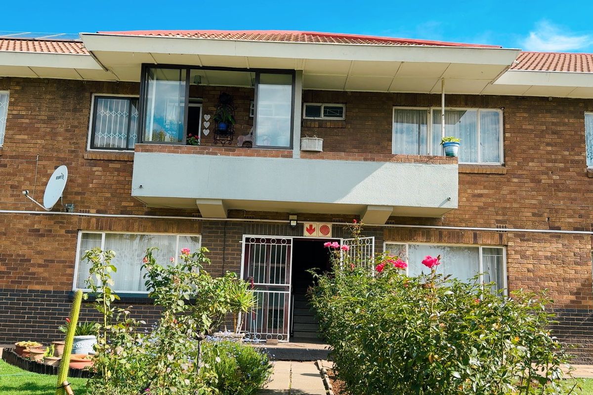 Neat as a pin first floor apartment in Three Rivers. - Photo 3