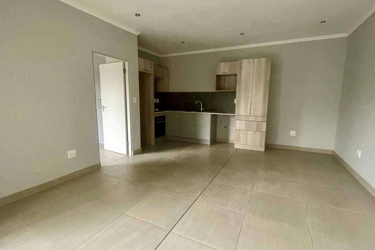 1 Bedroom Townhouse in Melodie - Photo 5