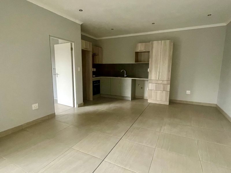 1 Bedroom Townhouse in Melodie - Photo 5