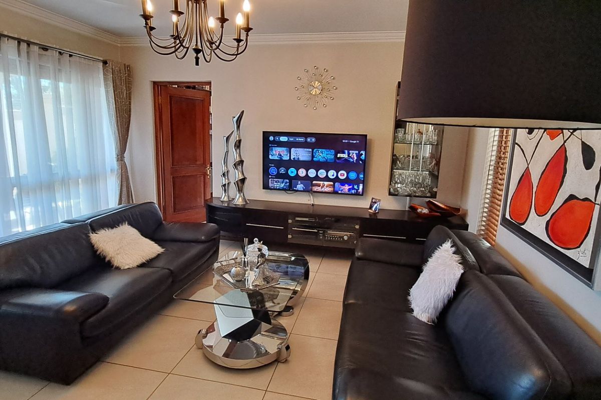 This beautiful, modern family home truly has it all.  - Photo 3