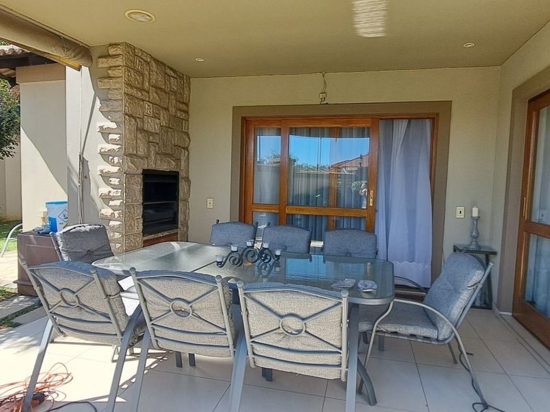 This beautiful, modern family home truly has it all.  - Photo 2