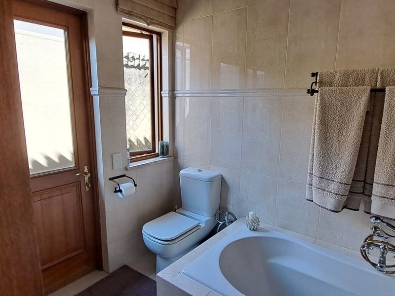 This beautiful, modern family home truly has it all.  - Photo 8