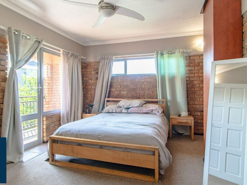 Charming Double-Story Home - Photo 4