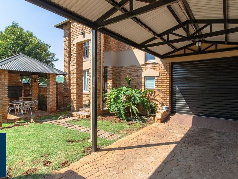 Charming Double-Story Home - Photo 6