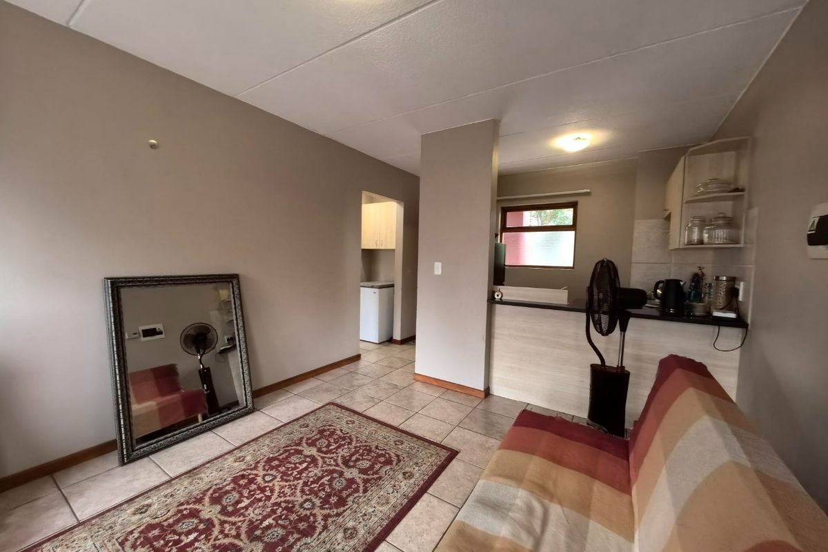 Modern Ground Floor Unit in Montana - Photo 3