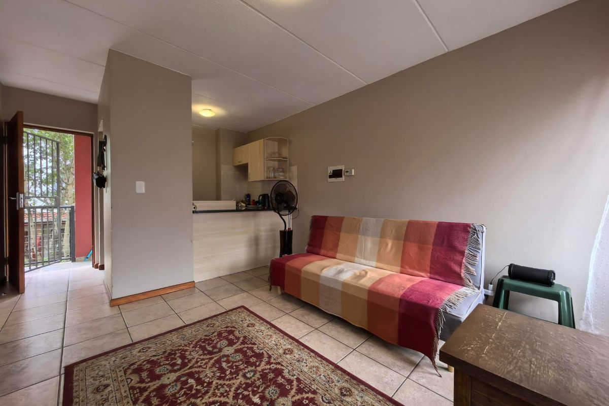 Modern Ground Floor Unit in Montana - Photo 2